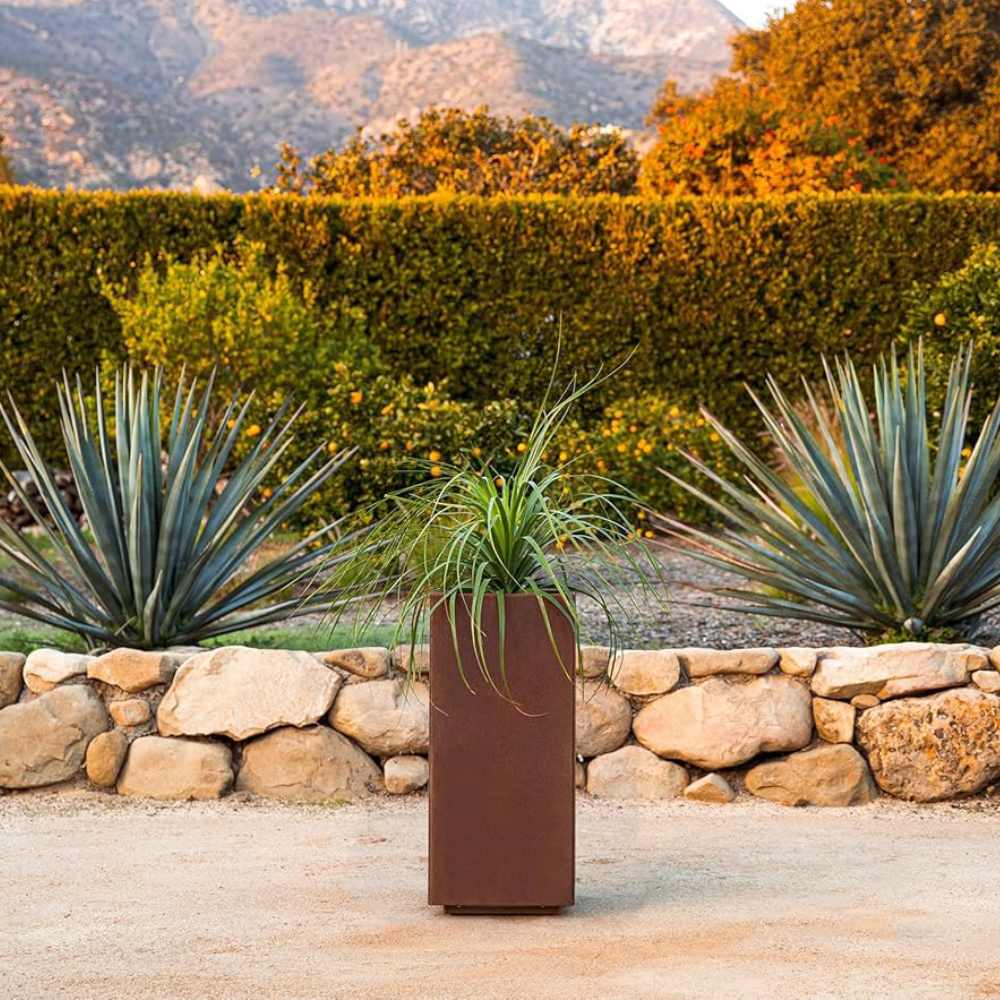 Metal Planters: image 4